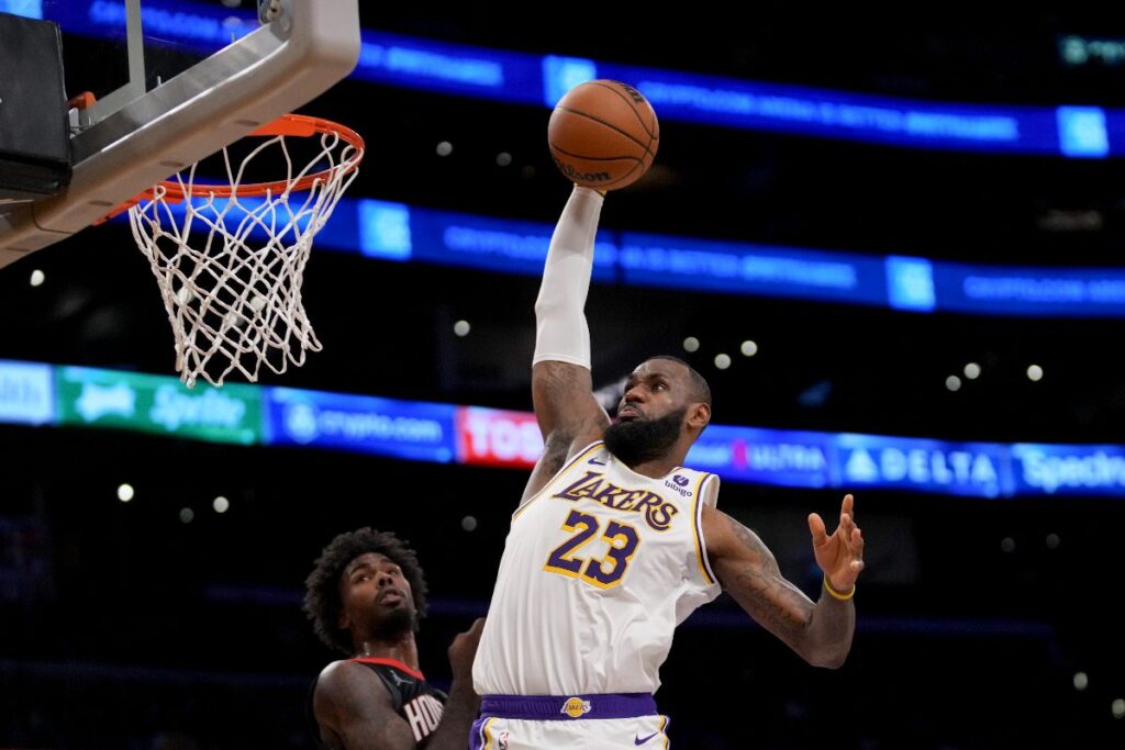 NBA: LeBron James Scores Season-High 37 Points As LA Lakers Down Houston Rockets in 105-104 Thriller