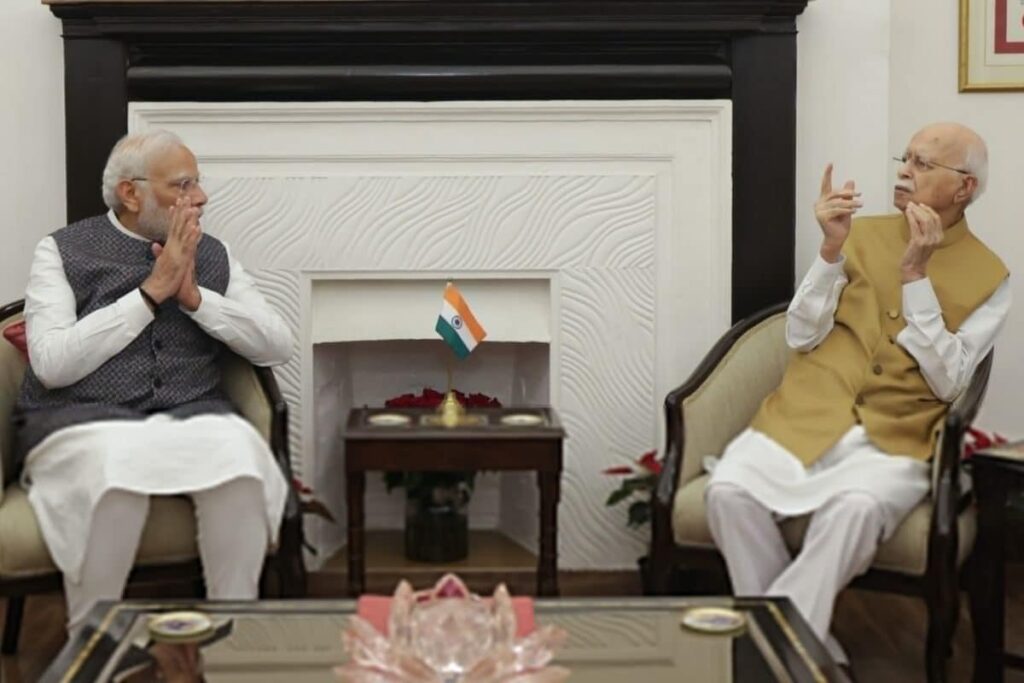 PM Modi Meets L K Advani On His Birthday, Calls Him 'Beacon Of Integrity