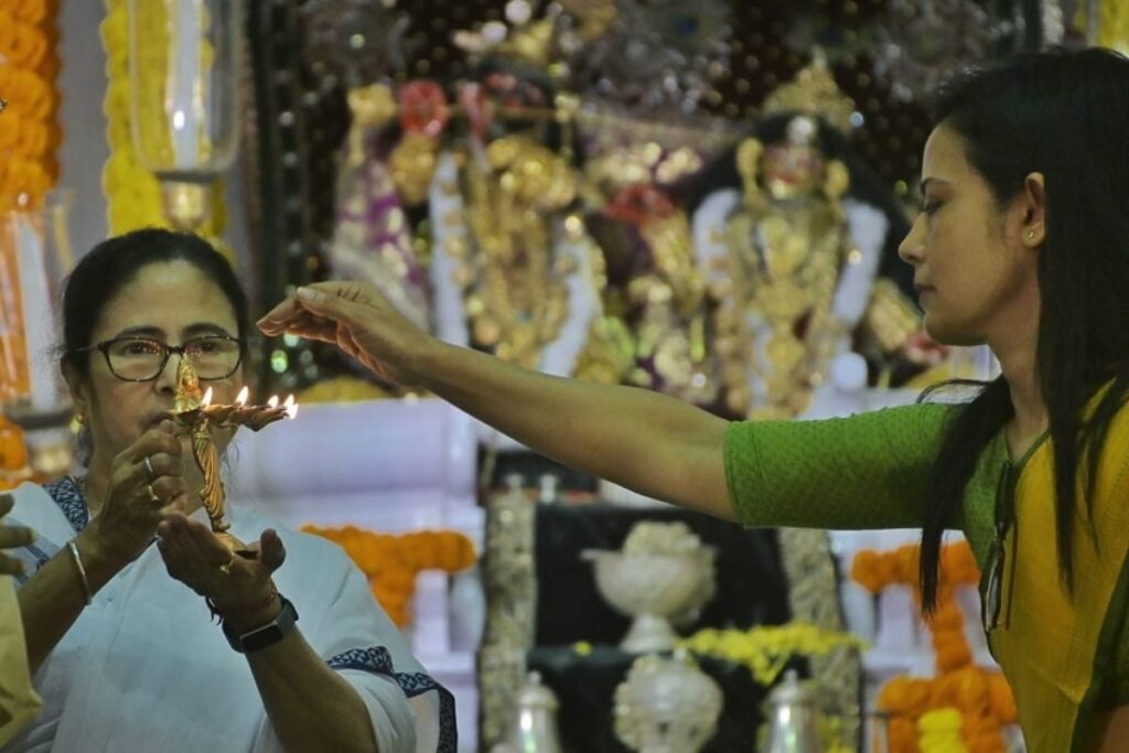 Mahua Moment or Poll Woo-mania? Why It took So Long for TMC, Cong to Support Moitra