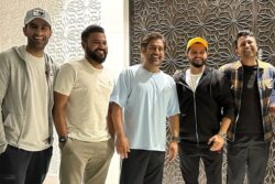 'We Love You Infinity Mahi Bhai...' Suresh Raina, Pragyan Ojha Meet MS Dhoni