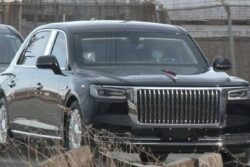 Chinese President Jinping Landed US In Hongqi N701 During APEC Summit