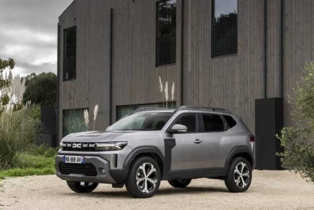 New Renault Duster Breaks Cover, India Launch in 2025