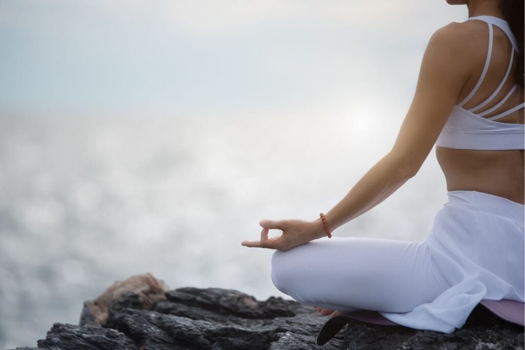 YogMantra | Bhraman Pranayama: Your Tool to Achieve Effortless Lightness of Being