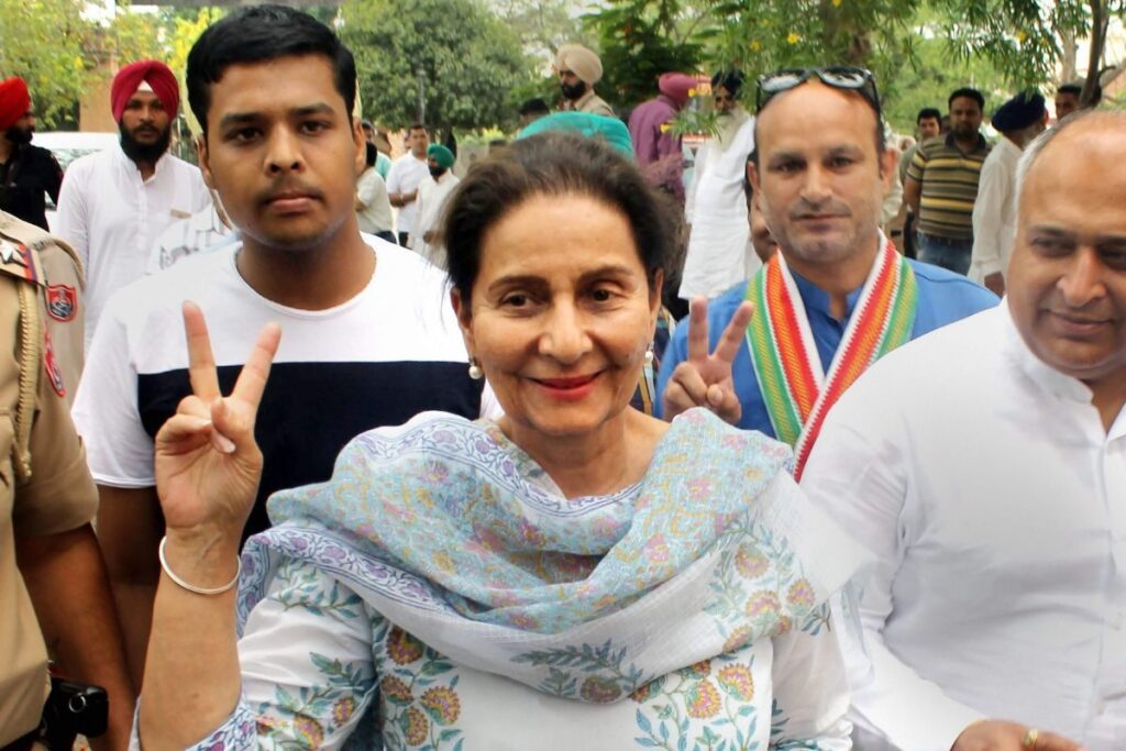 'Cash for Query': In 6:4 Verdict, Suspended Cong MP Preneet Kaur Votes in Favour of Moitra's Expulsion from LS