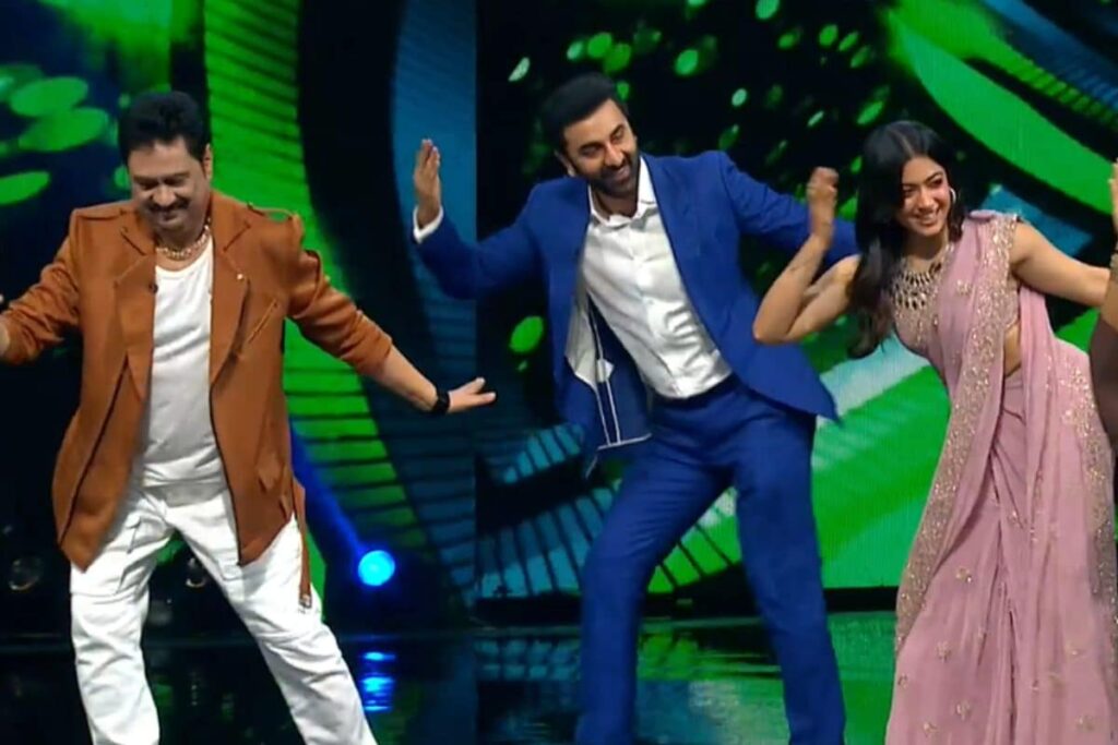 Ranbir Kapoor Teaches Kumar Sanu Saami Saami Steps, Dances With Rashmika Mandanna; Video Goes Viral
