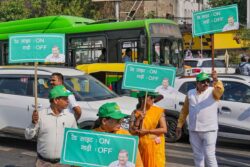 Delhi: AAP Claims 2 MLAs Detained by Police During 'Red Light On, Gaadi Off' Campaign