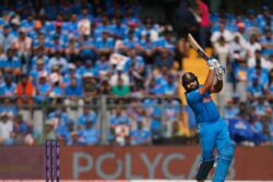 'Virat Kohli Doesn't go for Sixes Because Rohit Sharma is Setting the Base': Batting Great Wants India Captain to Score Big in Final