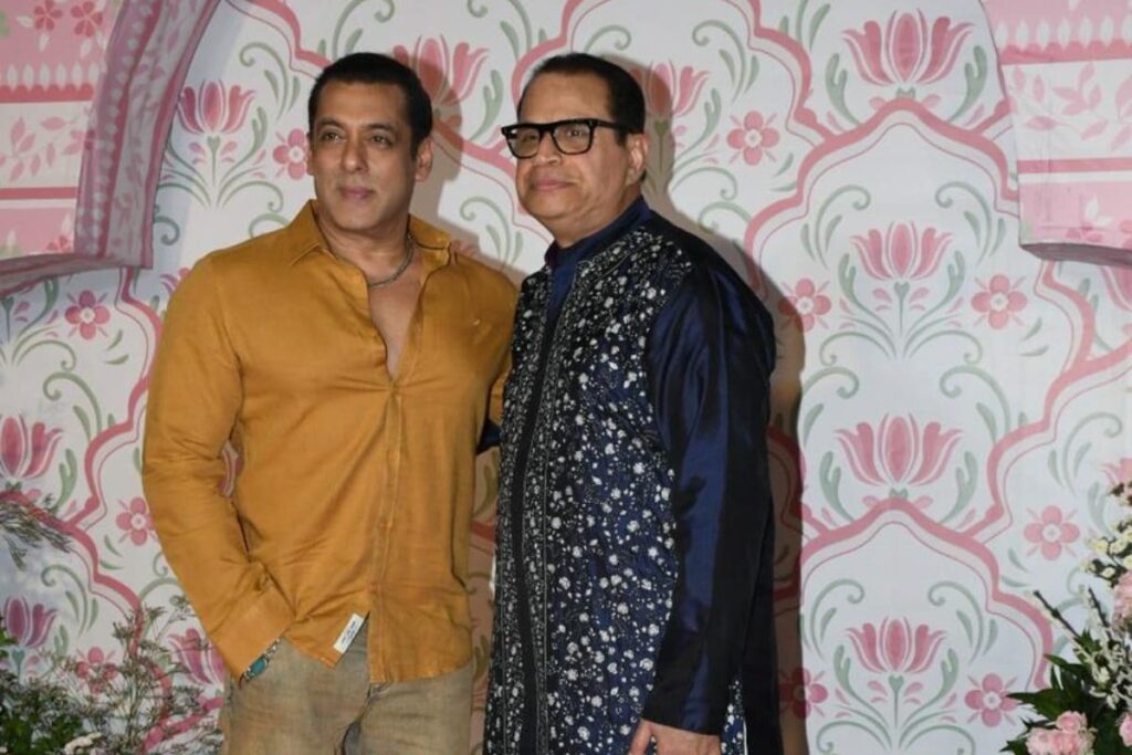 Salman Khan Gets Lost as His Security Takes Up All Space in Lift; Watch Video