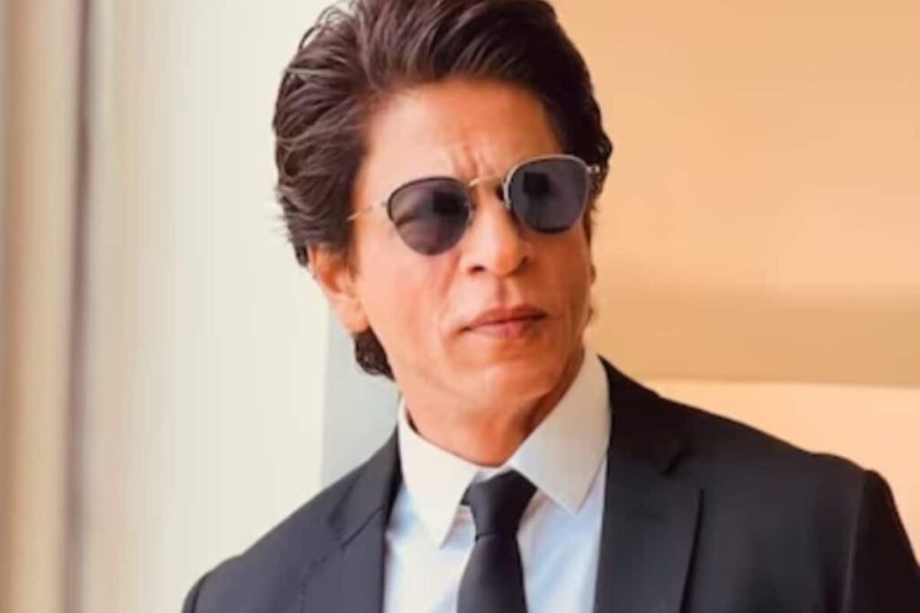 Shah Rukh Khan Enjoying Pani Puri In This Old Video Is Basically All For Us