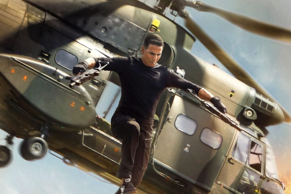 Singham Again: Akshay Kumar Jumps Off a Helicopter In First Poster, Leaves Netizens Excited