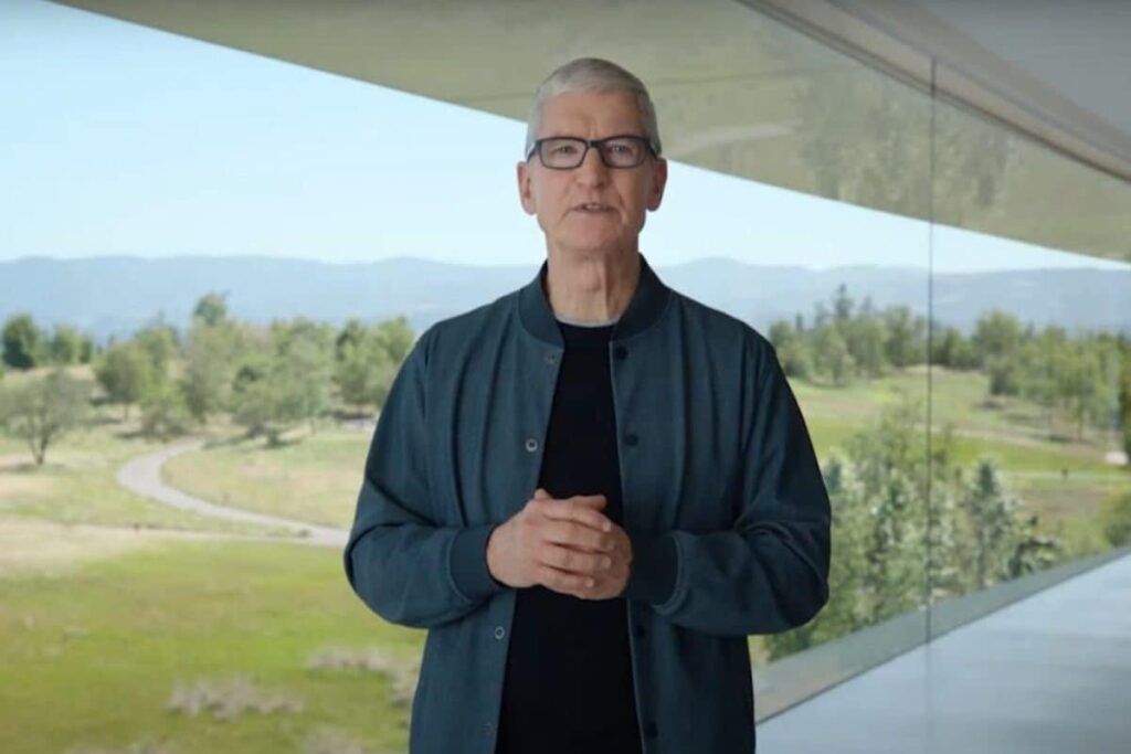 Apple’s Tim Cook Reveals What He Wants From The Next CEO Of The Company