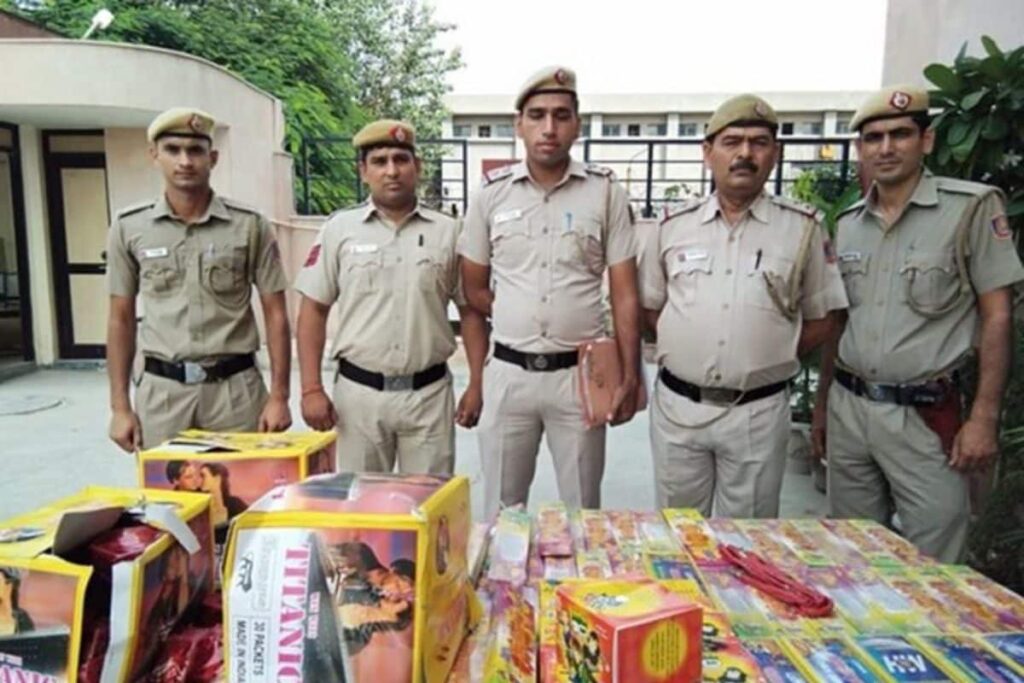 'Posing Like it's a Bomb': Viral Pic of Delhi Police With Seized Firecrackers 'Cracks' Up Internet