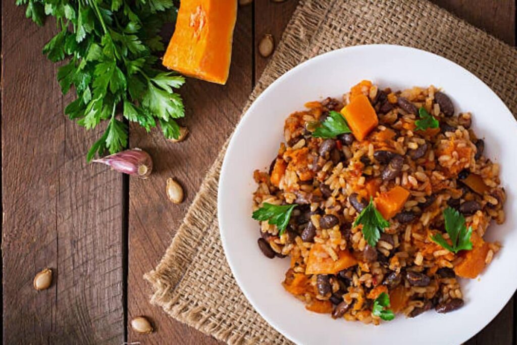 Ahmedabad Family Finds Chicken in 'Veg' Mexican Hot Pot Ordered at Restaurant. Here's What Followed