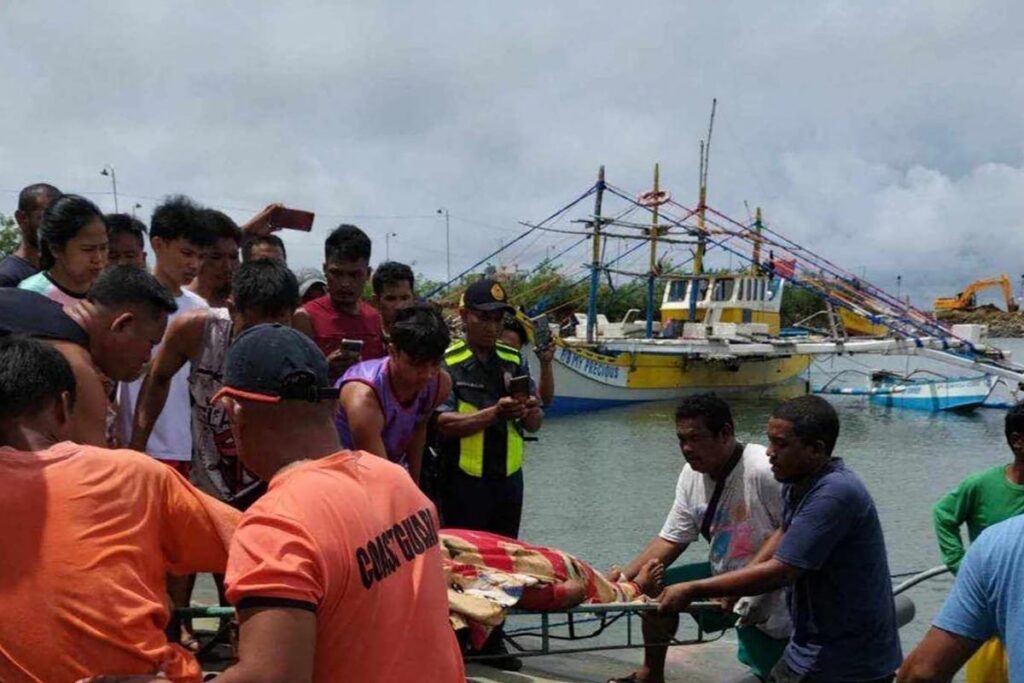 35 TN Fishermen Arrested in British Overseas Territorial Waters Handed Over to Indian Coast Guard