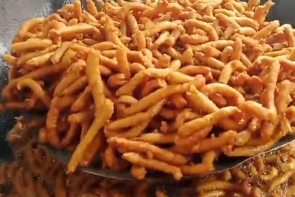 This Sweet Delicary In UP's Ballia Is Made From Flour And Jaggery; Check Recipe