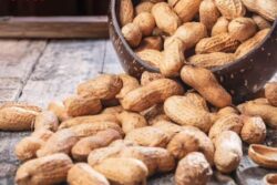 Wrinkle-free Skin To Weight Control, Health Benefits Of Peanuts In Winter