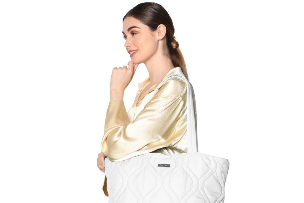 Planning To Travel? Check Out These Travel Friendly Bags