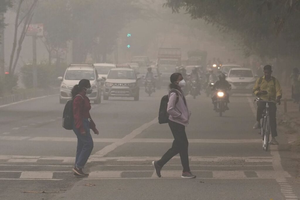 Smog Towers Not A Solution to Delhi-NCR'S Air Pollution Problem, Centre Not in Favour of Installing More Giant Air Purifiers: Sources