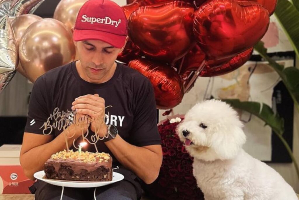 Inside Kartik Aaryan's Birthday Celebrations With His Pet Katori