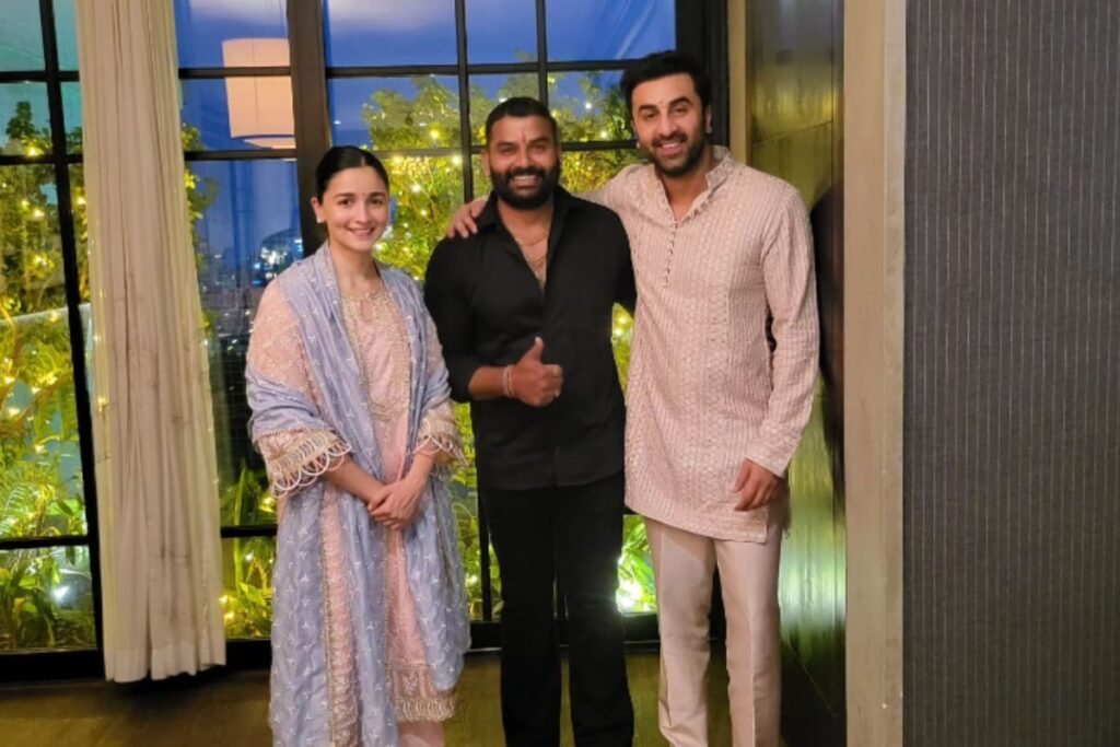 Alia Bhatt And Ranbir Kapoor, Twining And Winning, In Unseen Diwali Picture