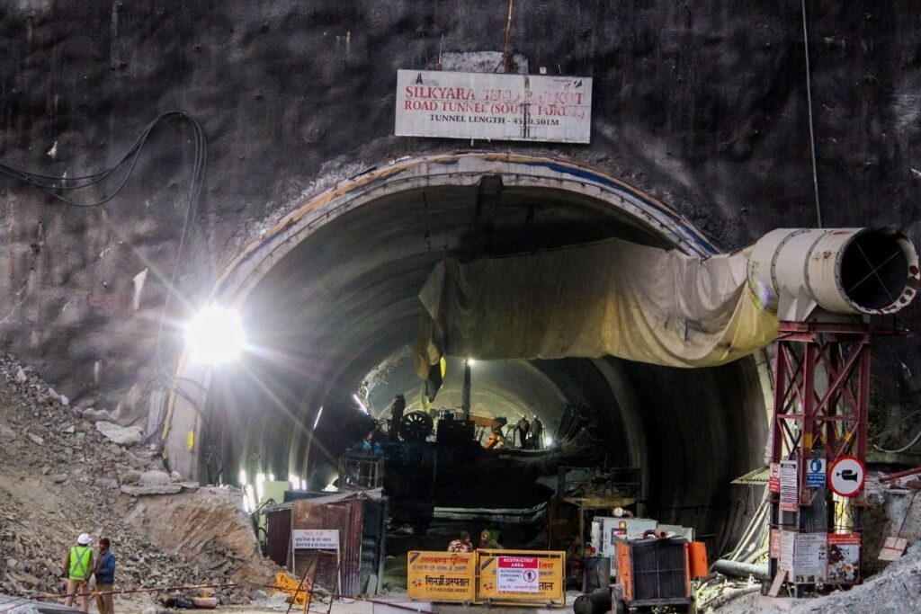 Uttarkashi Tunnel Collapse: Union Min Says Rescue Op Could Take 2-3 More Days, Drilling Begins | Key Points