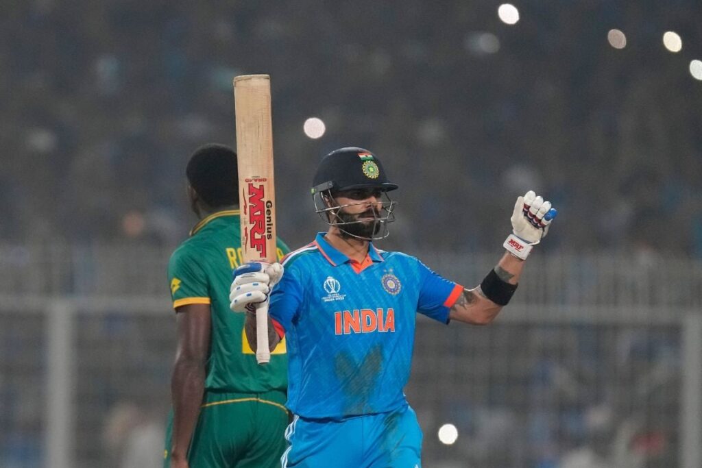 'Player Who Lifted Sachin Tendulkar is Now Standing Shoulder-to-shoulder With Him': Irfan Pathan Sums Up Virat Kohli's Journey to 49th ODI Century