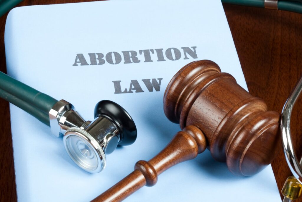 US: Texas Woman Whose Fetus Has Fatal Condition Sues for Abortion