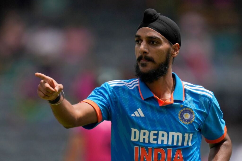 IND vs SA: Arshdeep Singh Scripts History, Becomes First Indian Pacer to Claim Fifer Against South Africa in ODIs