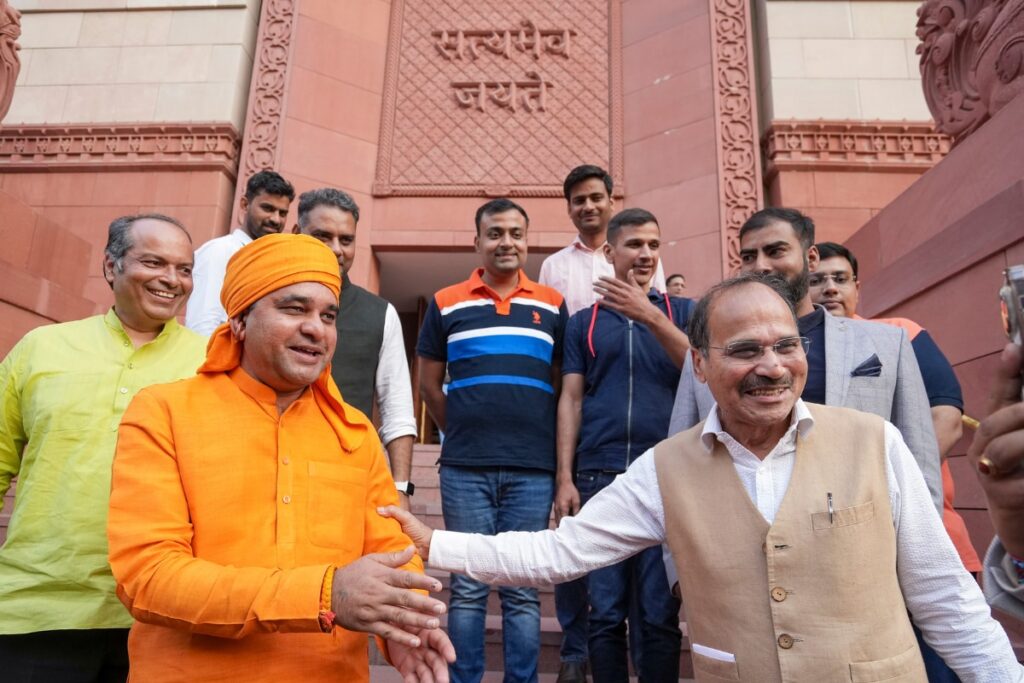 'CM Ban Rahe Hain Na...': Cong's Adhir Ranjan Shares Fun Moment With BJP MP Mahant Balaknath | Watch