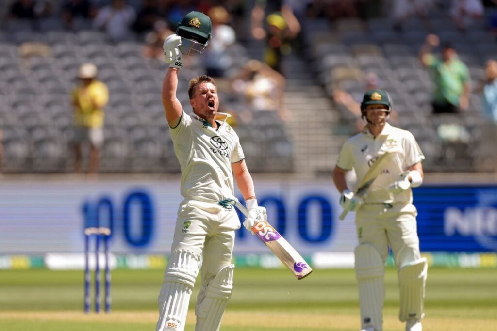 WATCH: David Warner's Spot on Prediction Before Hitting a Boundary to Reach Century Against Pakistan in 1st Test