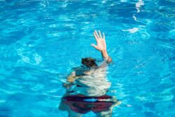 Maharashtra: Woman Jumps into Lake, Rescued by Fire Brigade in Thane