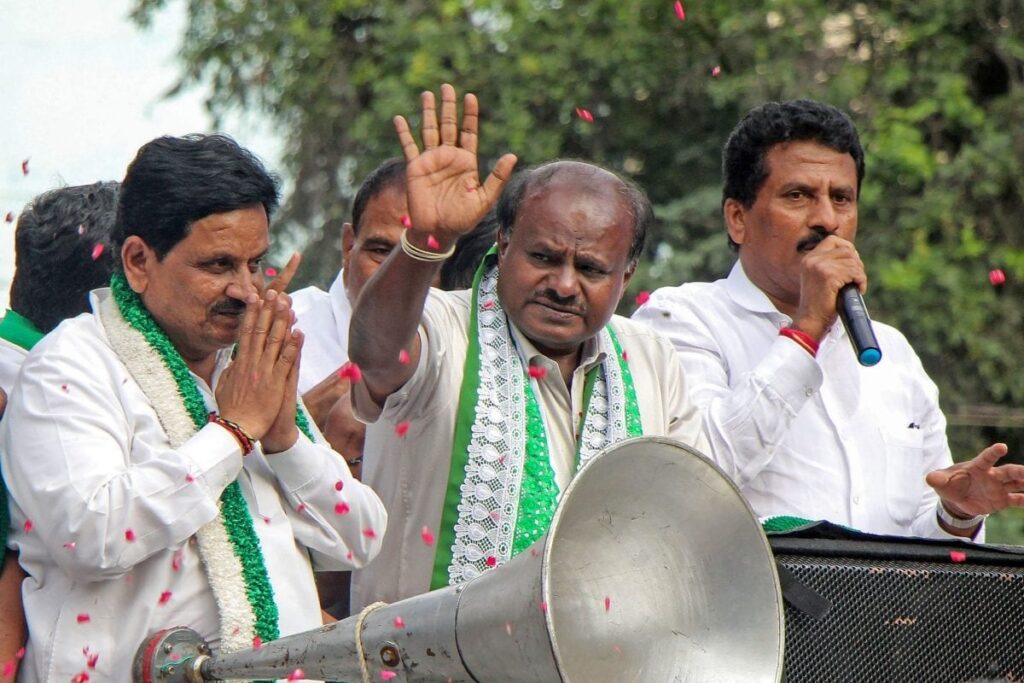 'Minister With 50-60 MLAs To Join ...': HD Kumaraswamy Claims Congress Govt in Karnataka May Fall Soon