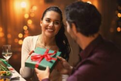 Can Late Night Dinner Harm Your Body? Here's What Expert Has To Say