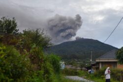Indonesia Volcanic Eruption Death Toll Rises to 13