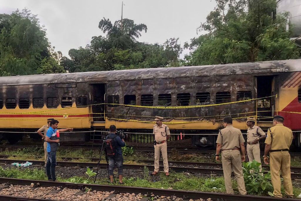Minor Fire Breaks Out in One Coach of Bhubaneswar-Howrah Jan Shatabdi Express at Cuttack Station