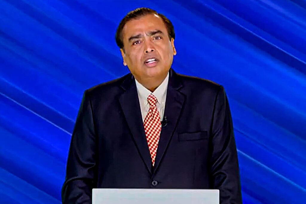 India's Energy Needs to Double by End of the Decade, Says Mukesh Ambani at PDEU Convocation