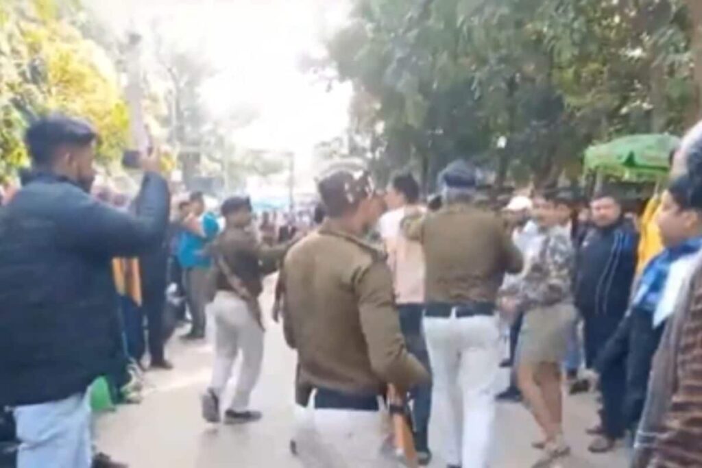 Murder Accused 'Chhote Sarkar' Shot Dead in Patna Court Complex in Presence of Cops, 2 Arrested