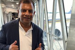 Why AirAsia CEO Tony Fernandes Had To Take A Singapore Airlines Flight