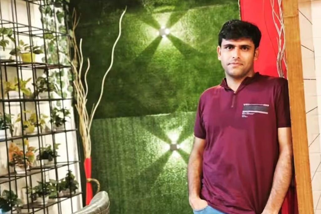 Meet IFS Himanshu Tyagi, Who Cleared UPSC While Working Full Time