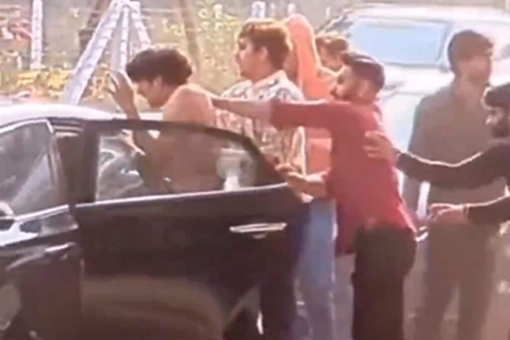 Straight Out Of Action Movie: Students Throw Punches, Hurl Abuses In Noida College