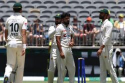 AUS vs PAK, 1st Test: Netizens React as Video of Pakistan’s 'Worst Fielding Effort' Is Trending - WATCH