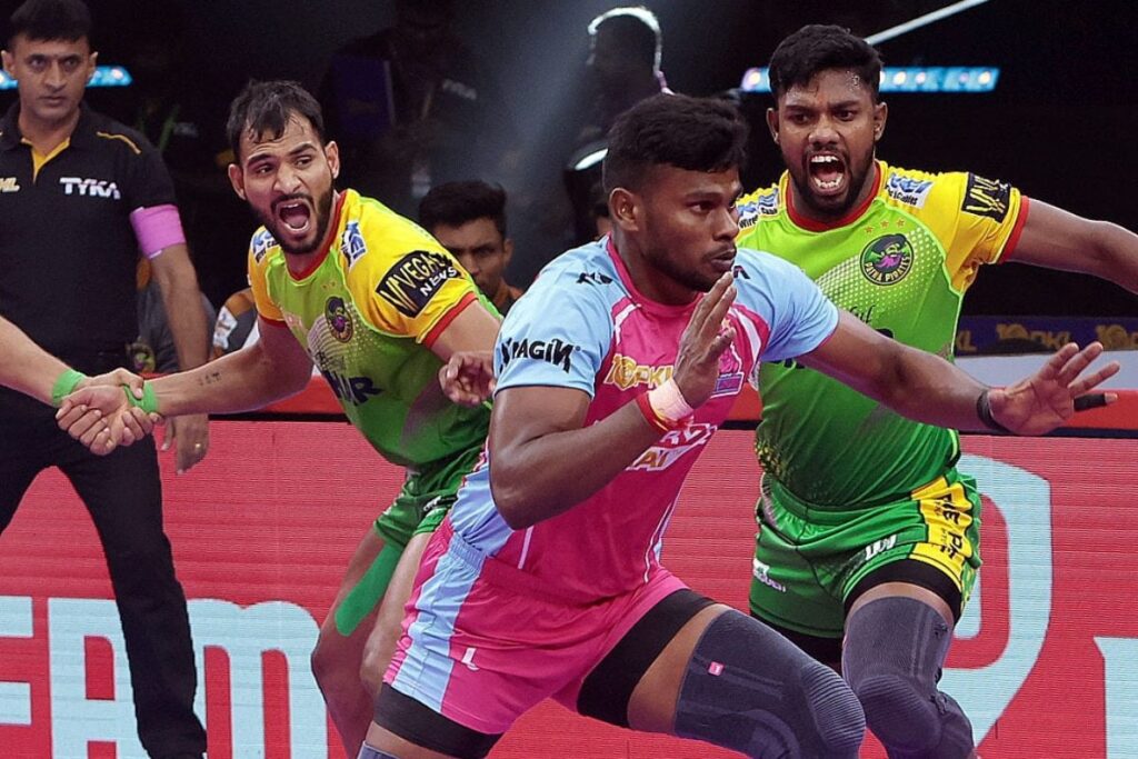 PKL 10: V Ajith Kumar's Heroics Help Patna Pirates Clinch 29-28 Nail-Biter Win vs Jaipur Pink Panthers