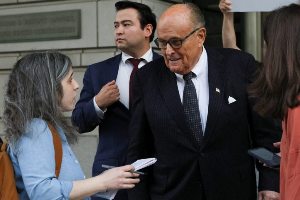 Trump’s Lawyer, Ex-NYC Mayor Giuliani to Pay Poll Workers for Defamation, Jury to Decide Damages