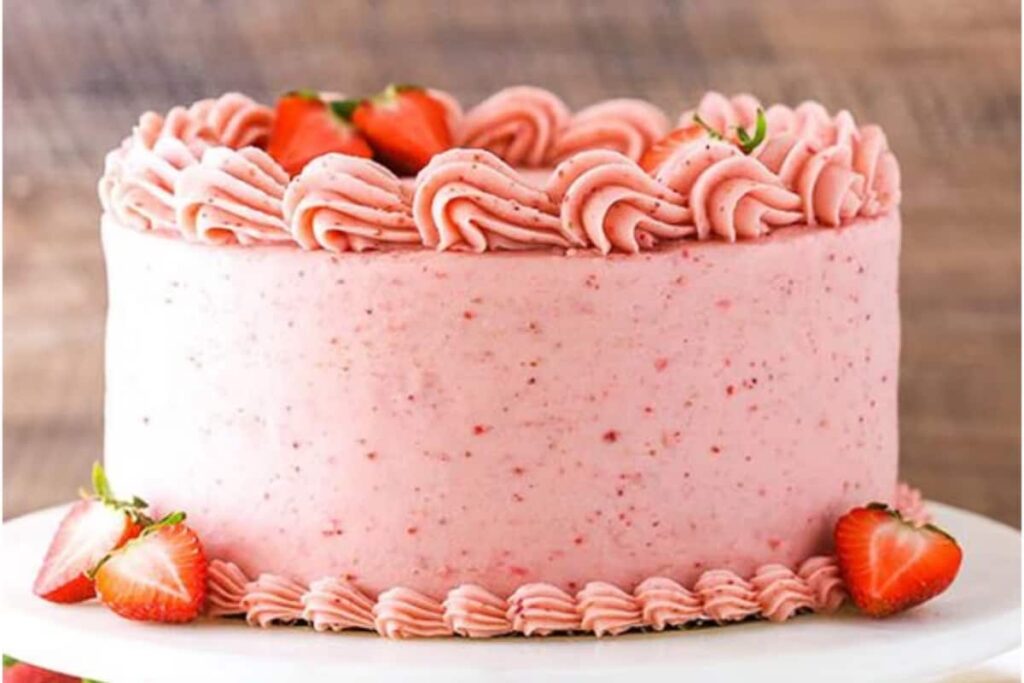 Man Tries 'Most Expensive' Cakes Made With Rare Vanilla And Pure Gold