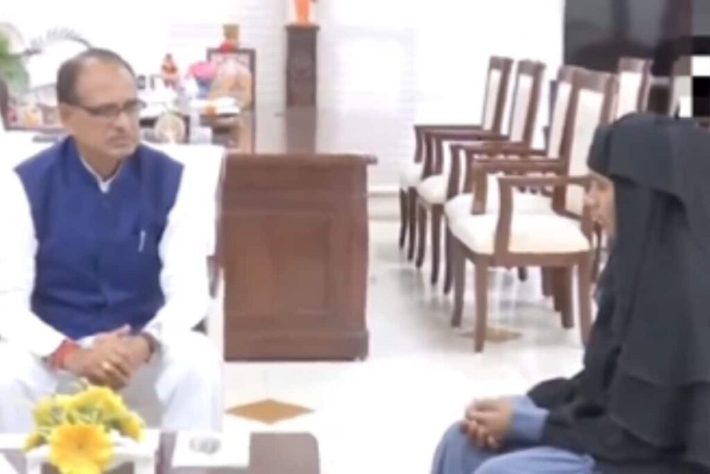 Muslim Woman Assaulted by Brother-in-law For Voting For BJP, CM Shivraj Meets Her