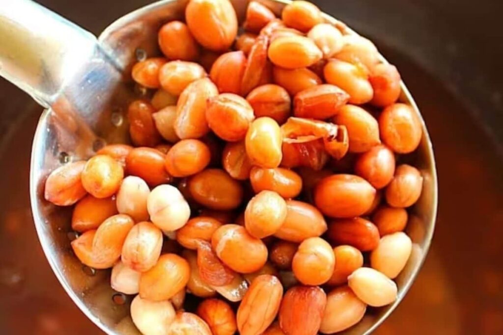 Improving Brain Functioning To Heart Health, 6 Benefits Of Soaked Groundnuts
