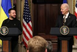 Biden Says Putin is Banking on US to Abandon Ukraine after Meeting Zelensky in US