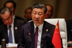 Xi Says China, Vietnam Must Oppose Attempt To 'Mess Up Asia-Pacific'