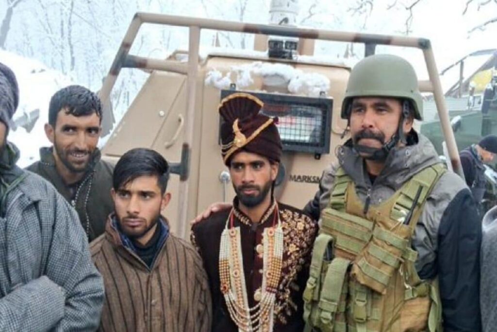 Jammu And Kashmir: CRPF Rescues Groom Stranded In Heavy Snow, Escorts Him To Bride