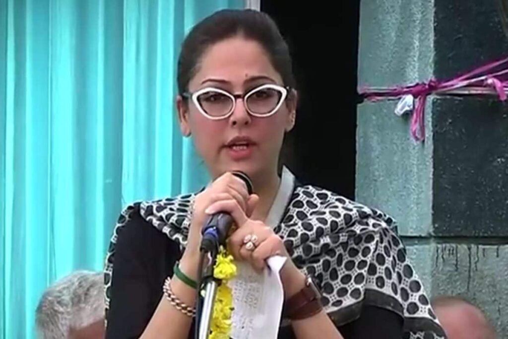 'Won’t Let Father’s Legacy Go In Vain': Mumtaz Patel Unhappy With AAP Bagging Gujarat's Bharuch Seat